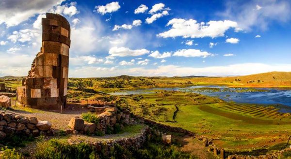 CHULLPAS DE SILLUSTANI / Medio día