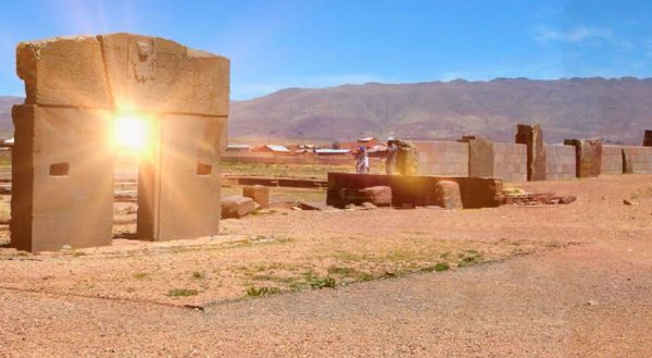 PUNO – TIAHUANACO – LA PAZ (FULL DAY) / PRIVATE SERVICE