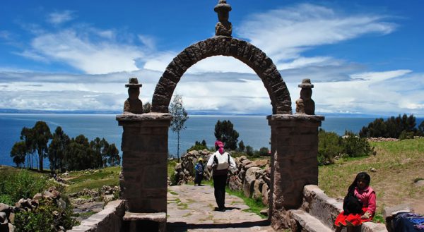 TITICACA VIVENCIAL (Sillustani-3 Islas-Ruta del Sol-Cusco) / 4D3N